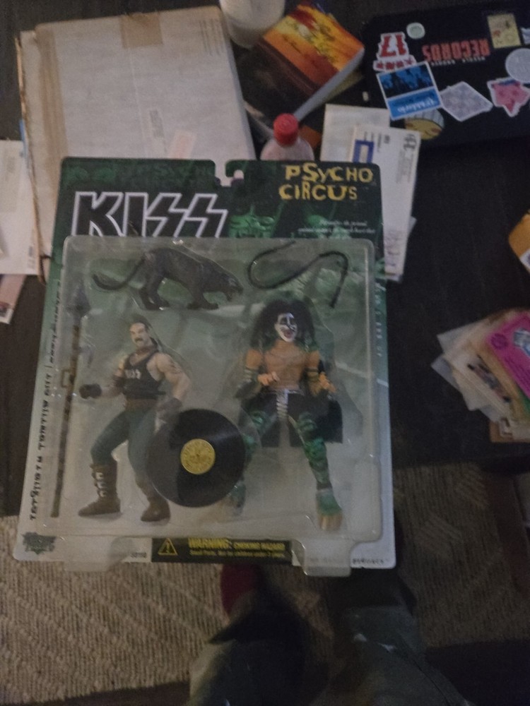 kiss figures lot all 4