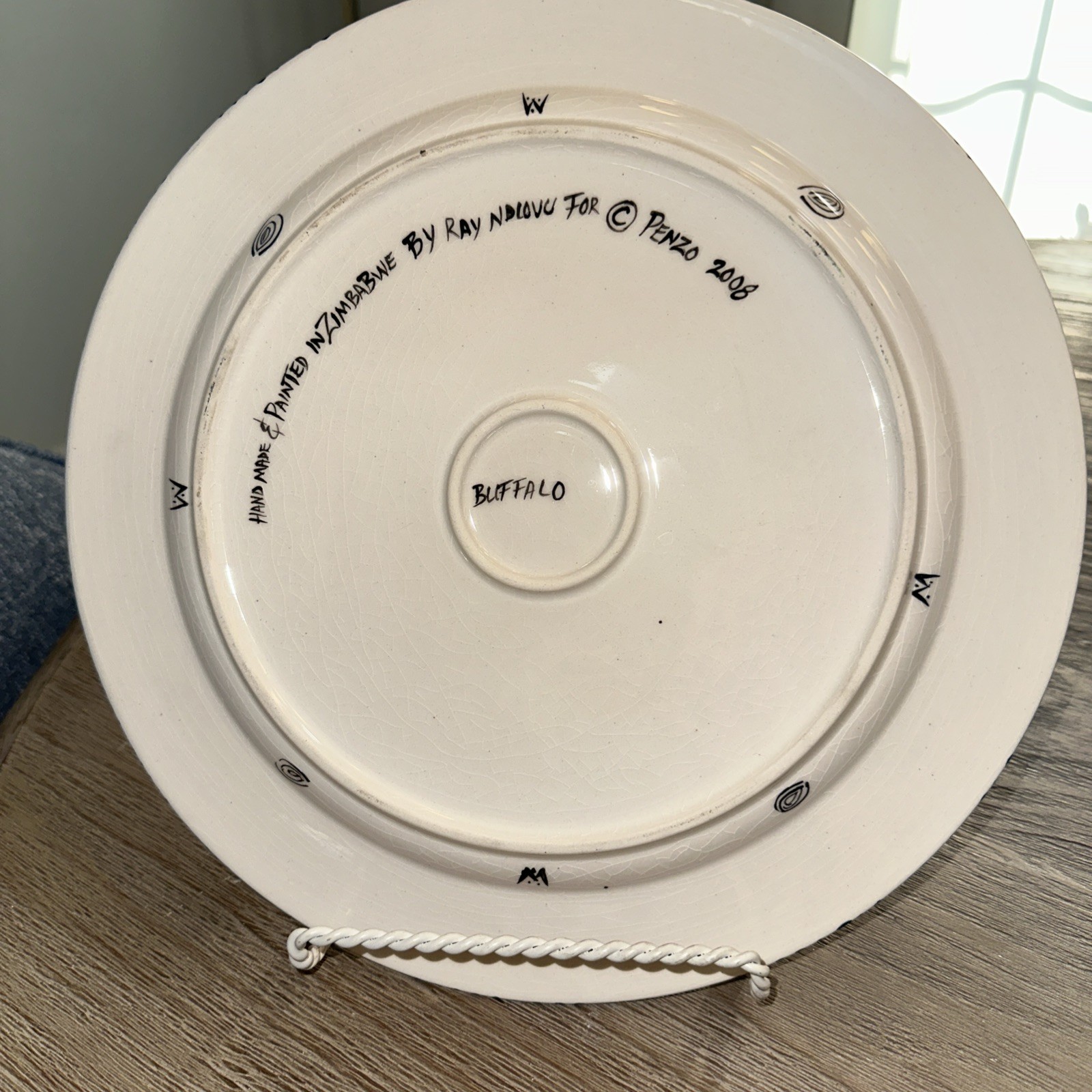 Penzo Zimbabwe Hand Painted 12.25 In Plate Buffalo Signed 2008