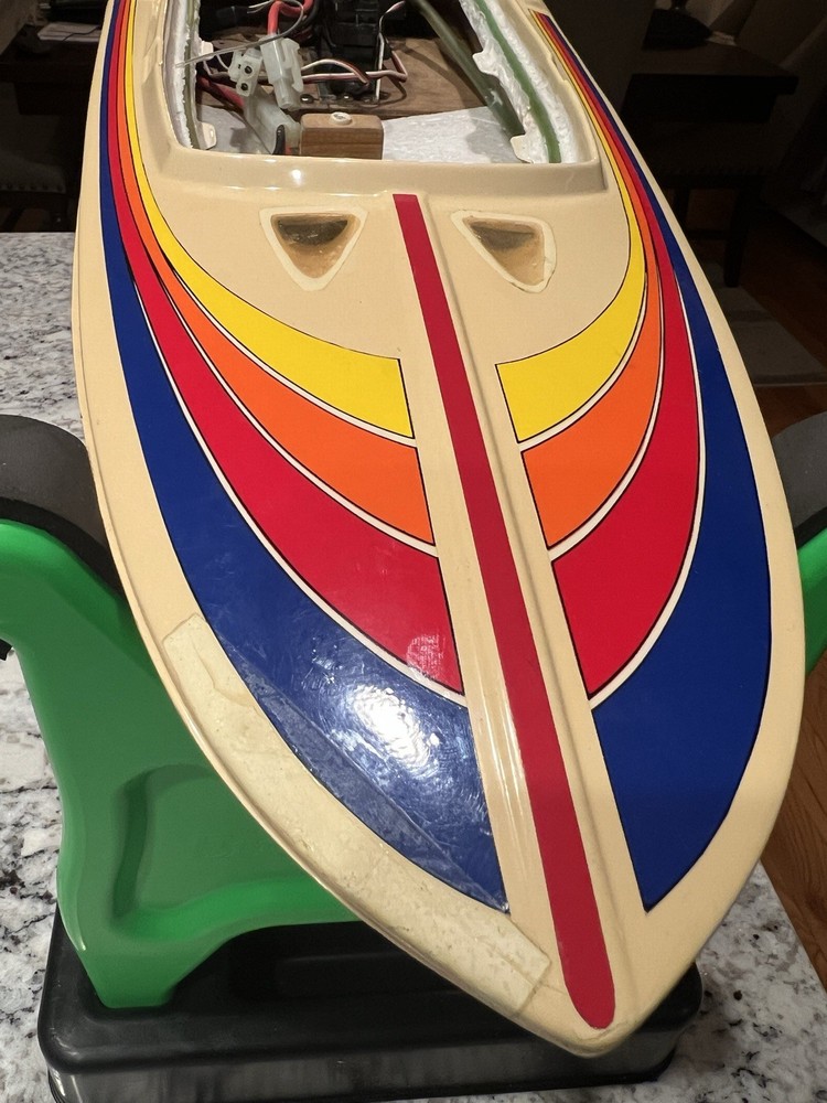 Moroso High Speed RC Boat Without Battery Untested.With transmitter/ Receiver