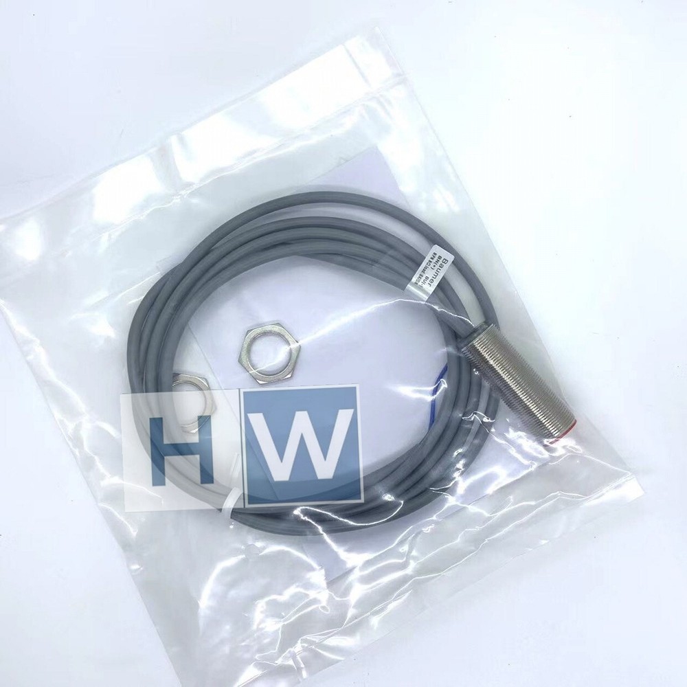 New 1PC IGYX18N17B3/L Baumer Inductive Proximity Switch Sensor