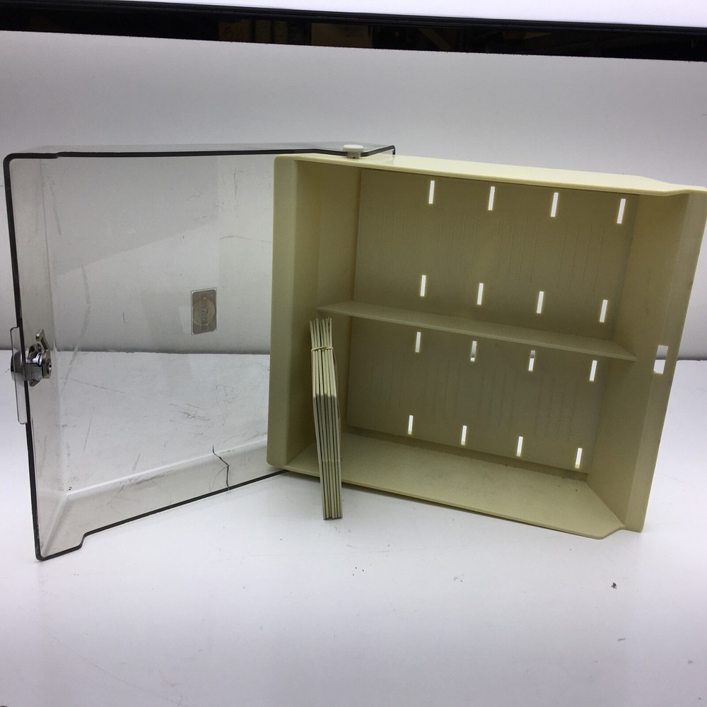 DATAFILE 3.5" Diskette Tray Disk Holder / Storage w/ 7 Dividers & Lock (No Key)