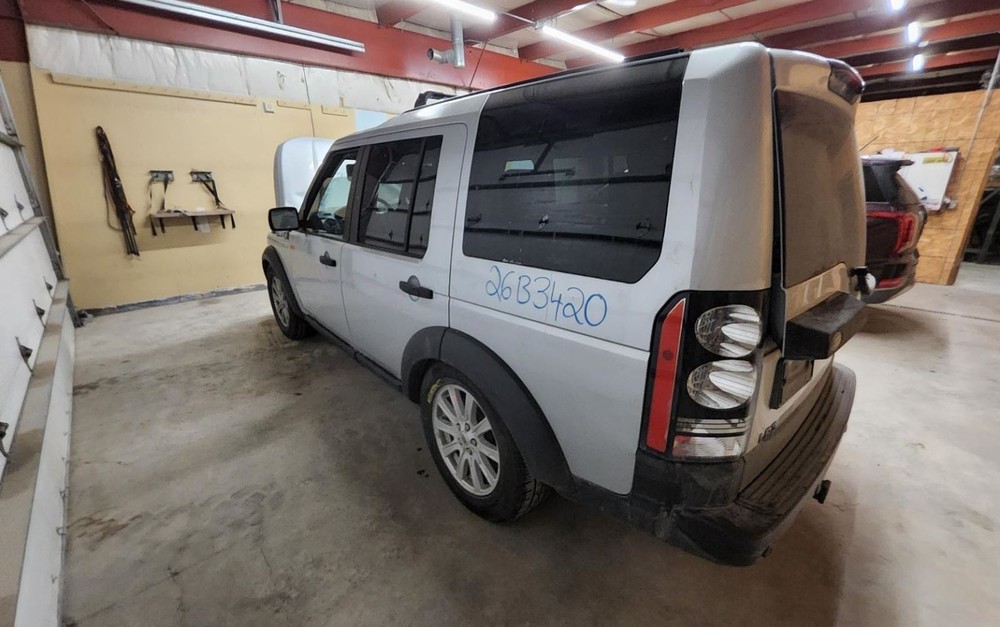 ROVER LR3 2008 LEFT QUARTER PANEL SILVER 1776856