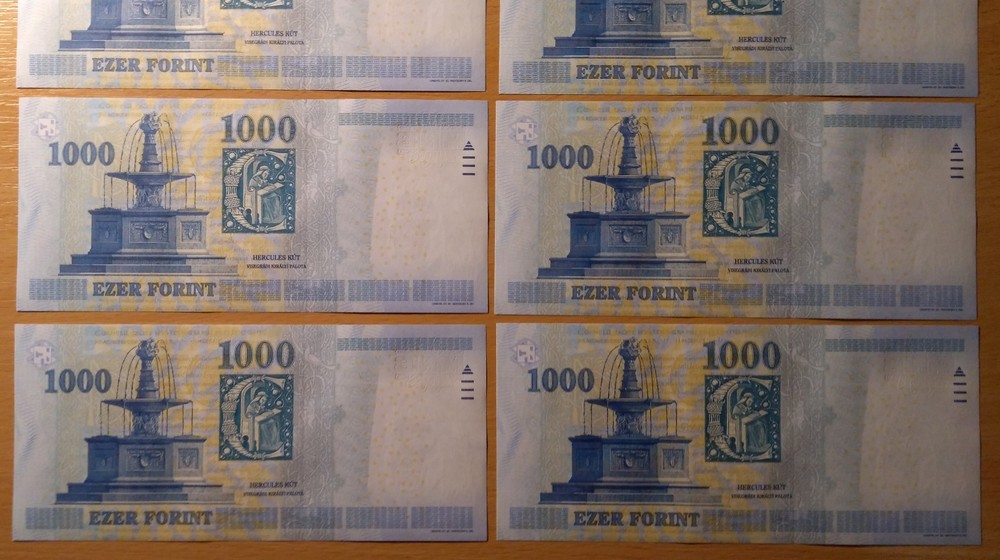 Hungary 1000 Forint 10 Consecutive Serial Banknote's 2009 , UNC