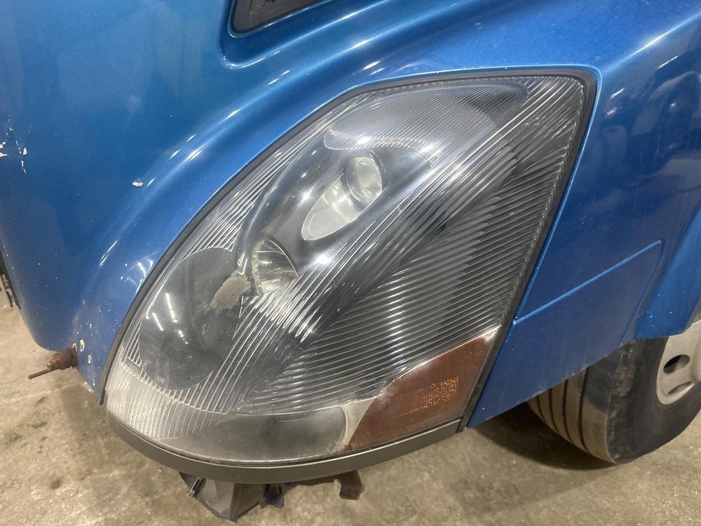 2003-2018 Volvo VNL Left/Driver Headlamp - Used