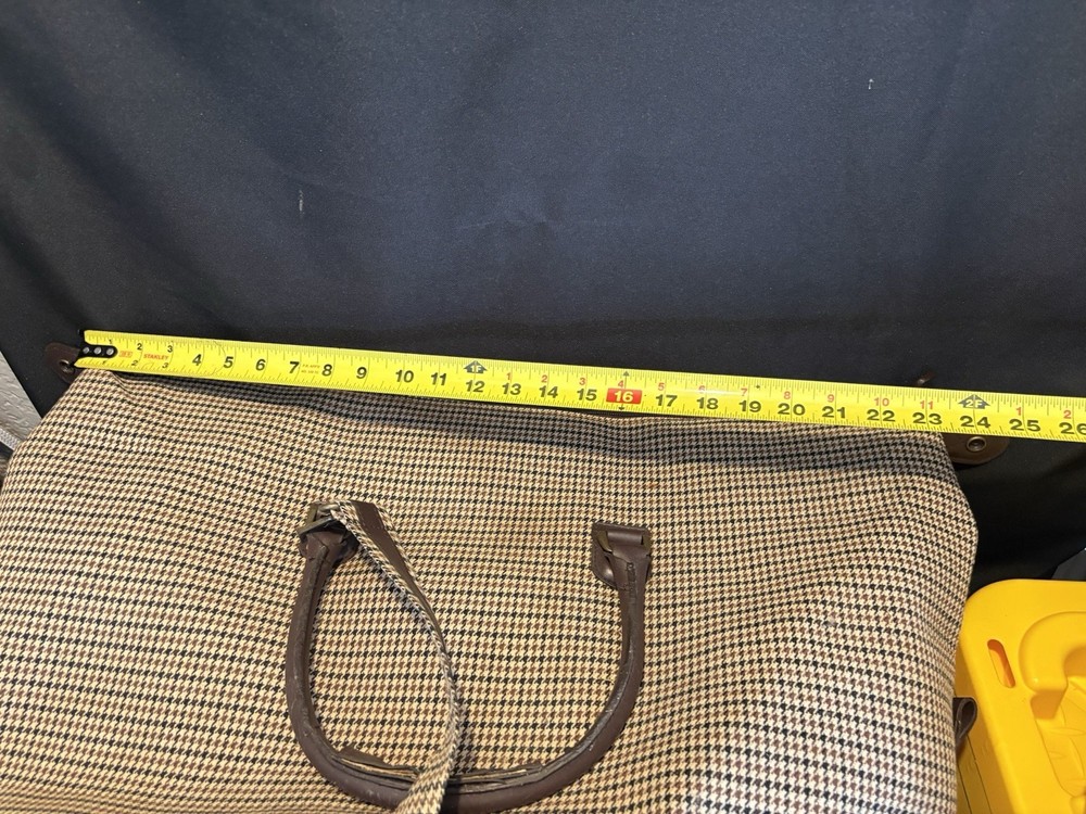 Chaps brand houndstooth weekender / duffel bag READ DESCRIPTION!