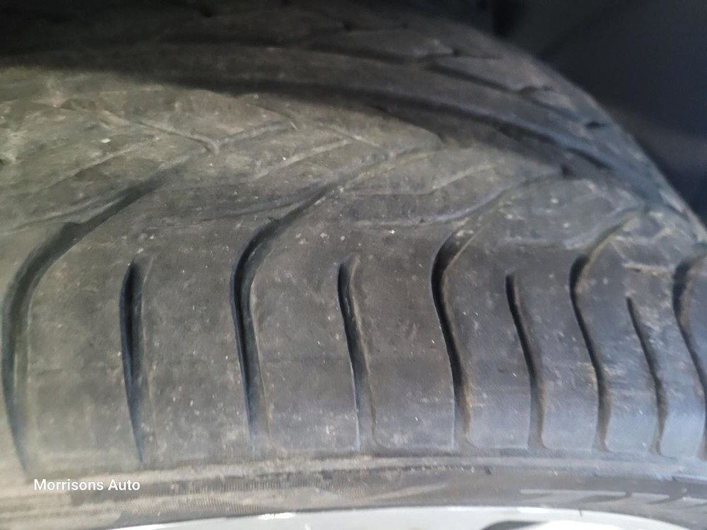 ESCALADE 2015 Air Shutter 2104375