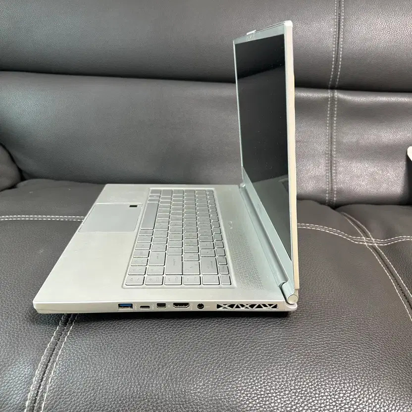 MSI P65 Creator 8RE Laptop Official