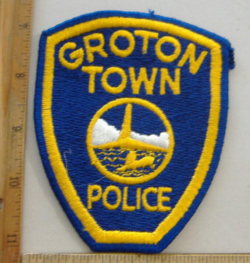 GROTON TOWN  POLICE  CONN FABRIC PATCH