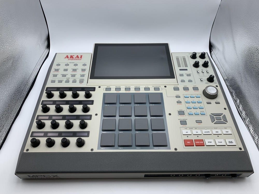 Akai MPC X-SE Professional Sampling Workstation