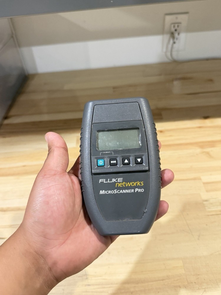 FLUKE NETWORKS MICROSCANNER PRO CABLE VERIFIER (TESTED)