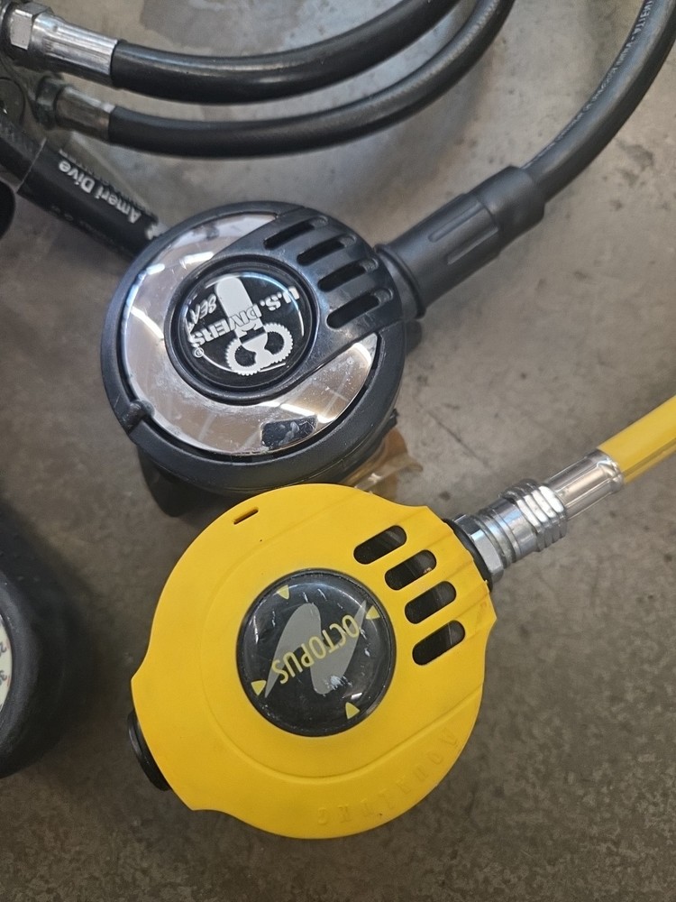 US Divers Sea 4 & Octopus Pivot. Nice Set SEE