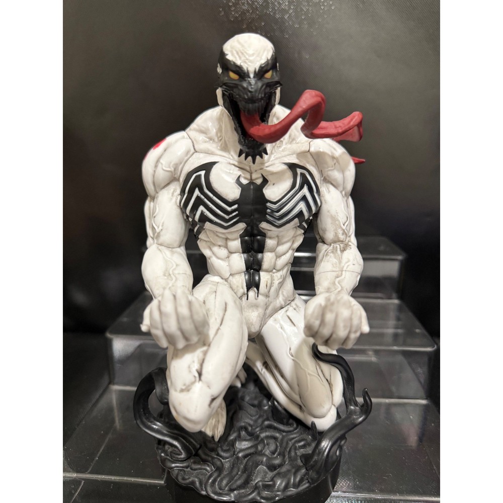 Exquisite Gaming: Marvel: Anti-Venom - Controller & Phone Holder