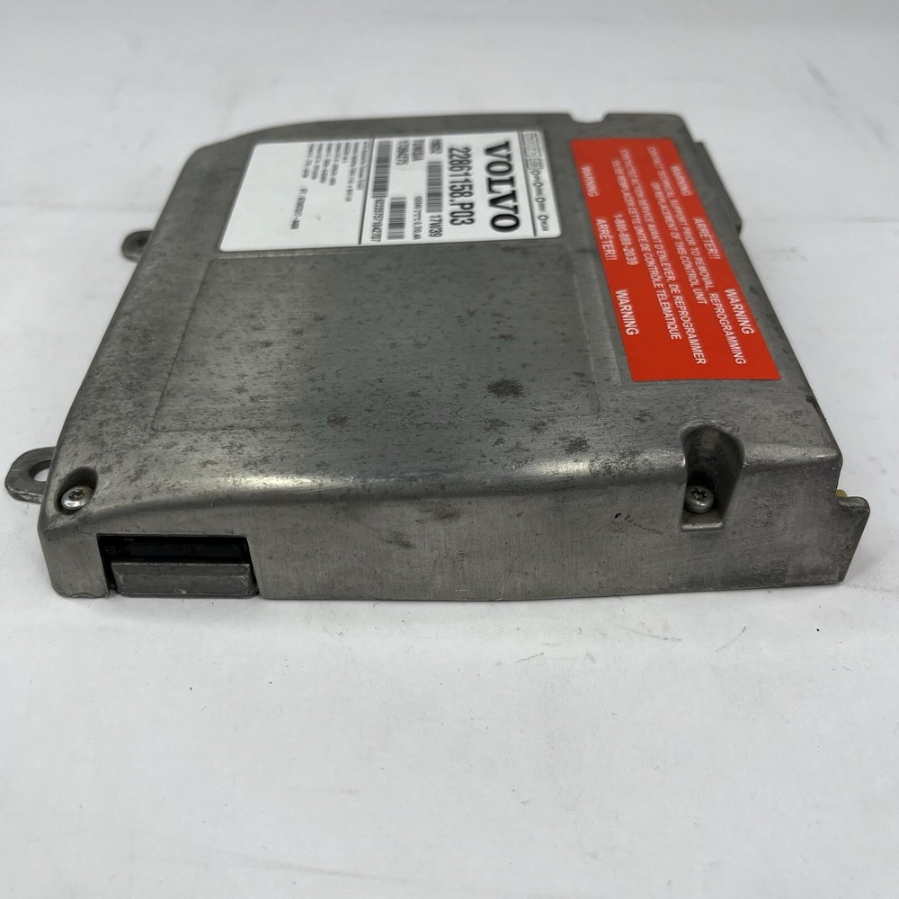 2018 Volvo VNR Cab Module 22861158.P03 OEM TELEMATIC GATEWAY MODULE