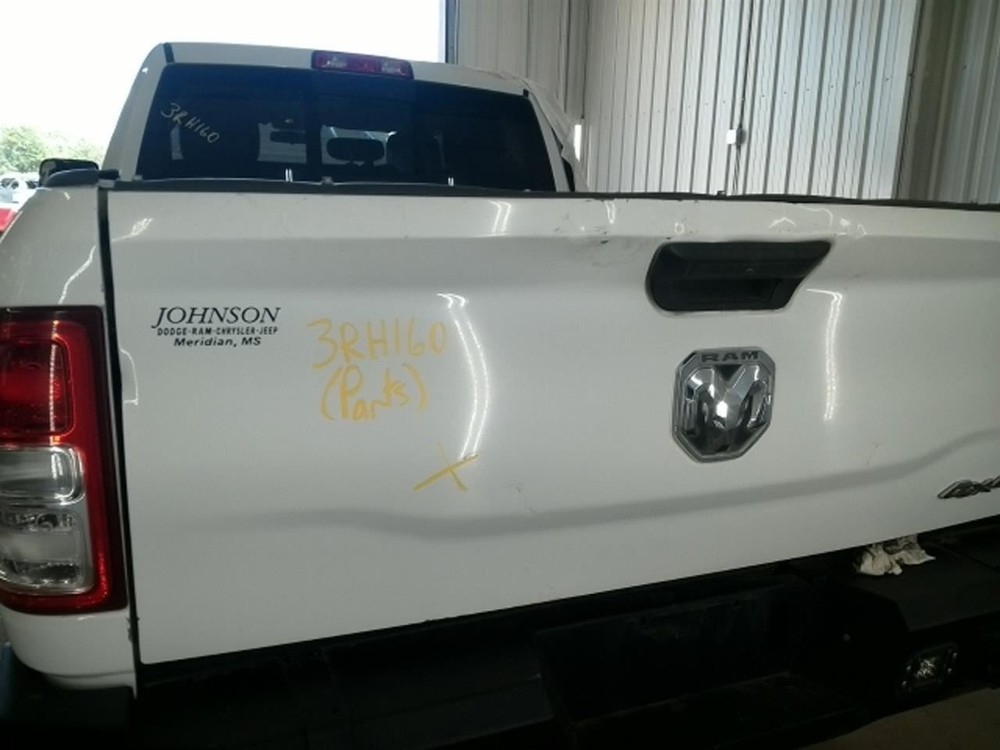 RAM2500 2019 High Mounted Stop Light 104892156