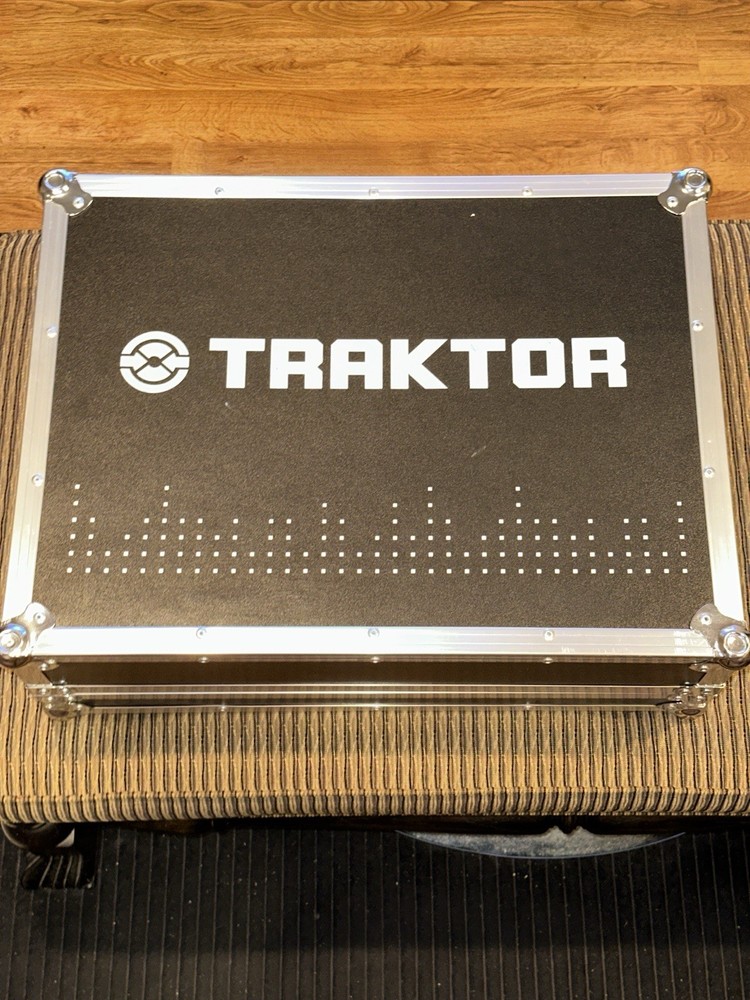 Native Instruments Traktor Kontrol S4/S5 Flight Hard CASE ONLY 23x18x8 READ