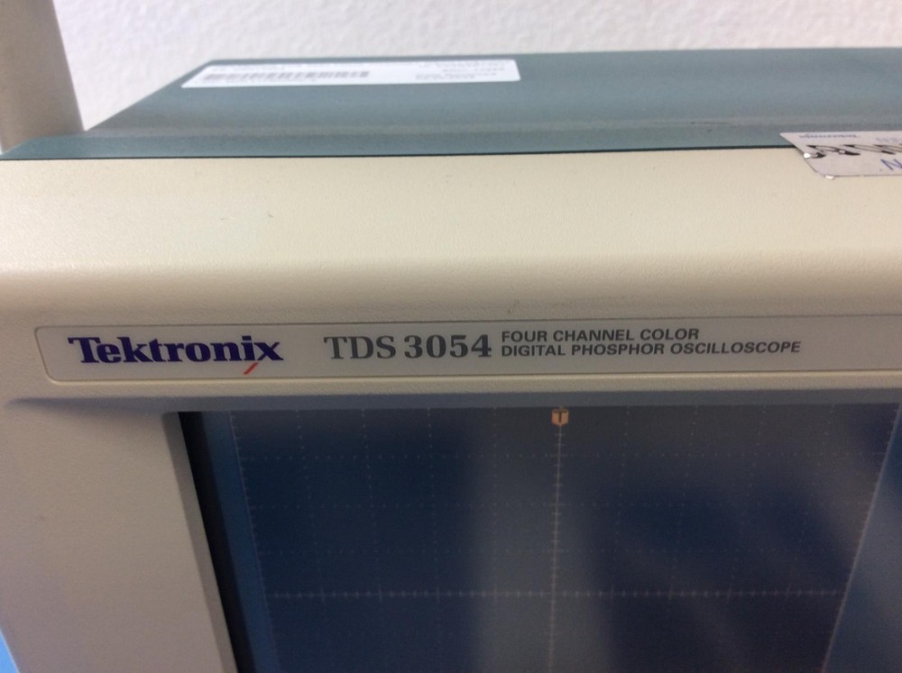 TEKTRONIX TDS 3054 FOUR CHANNEL OSCILLOSCOPE