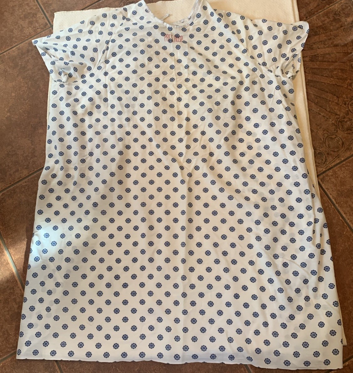 Pres. Hospital Vintage Hospital Gown Open Back Good Clean Condition