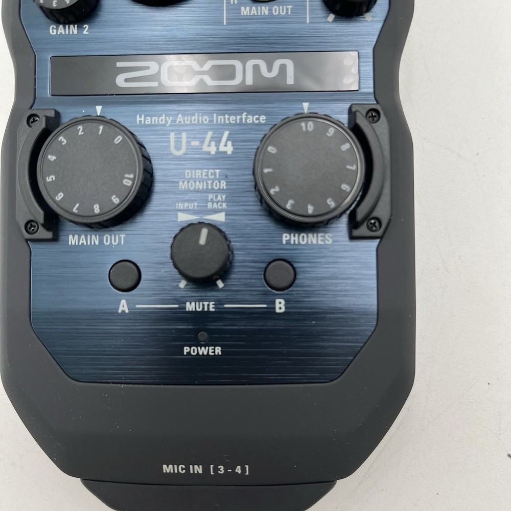 Zoom U-44 Compact 4-In/4-Out Handheld Audio Interface