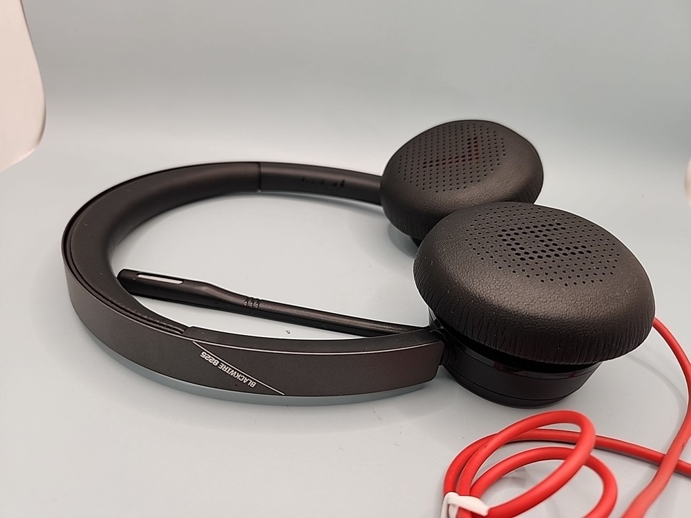 NEW Poly Blackwire 8225 USB-C Headset