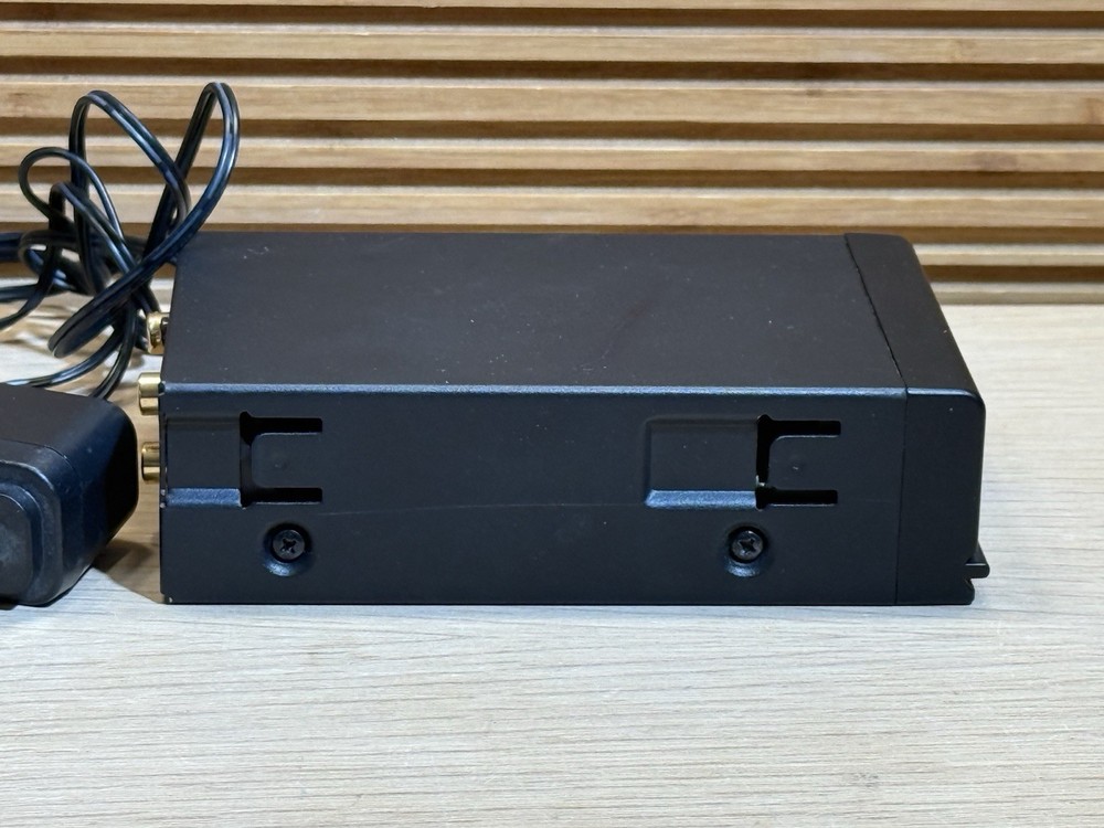 Russound XStream XSource Streaming Audio Player. Power Cable Incl. PLEASE READ.