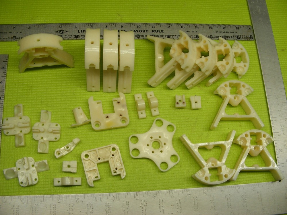 39 KOSSEL DELTA WHITE BLACK PLASTIC KIT SET CORNER FITTING FRAME VERTICAL BASE