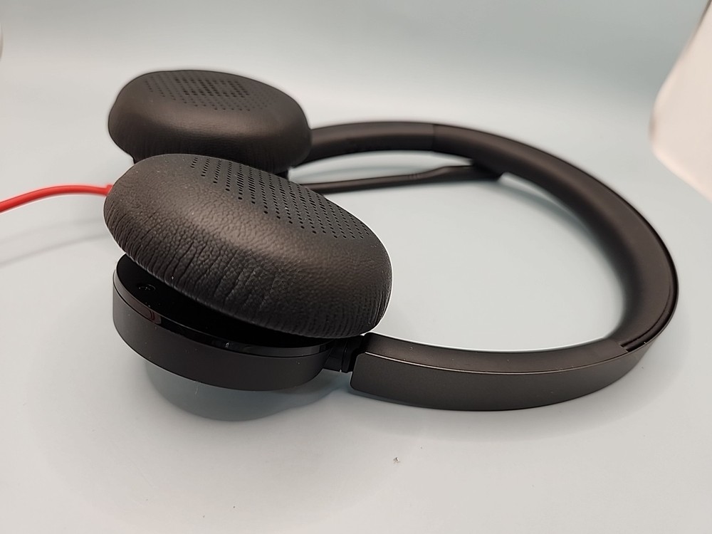 NEW Poly Blackwire 8225 USB-C Headset