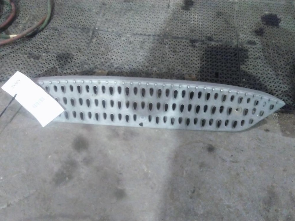 For 2020 PETERBILT 579 FAIRING STEP Right , OH