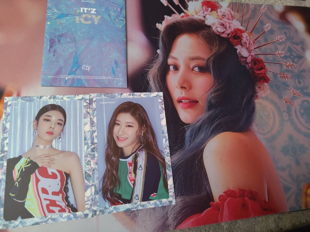 Itzy Lia Chaeryeong Postcard Kpop. Both