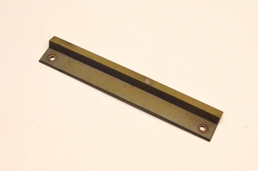 Mack 116QS3119M Headlight Panel