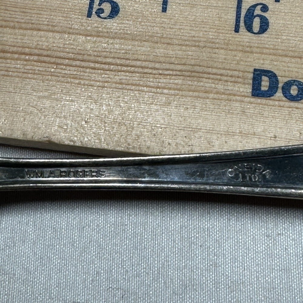 Rogers/Oneida Sugar Spoon Utensil Flatware LIDO Pattern 1 Each