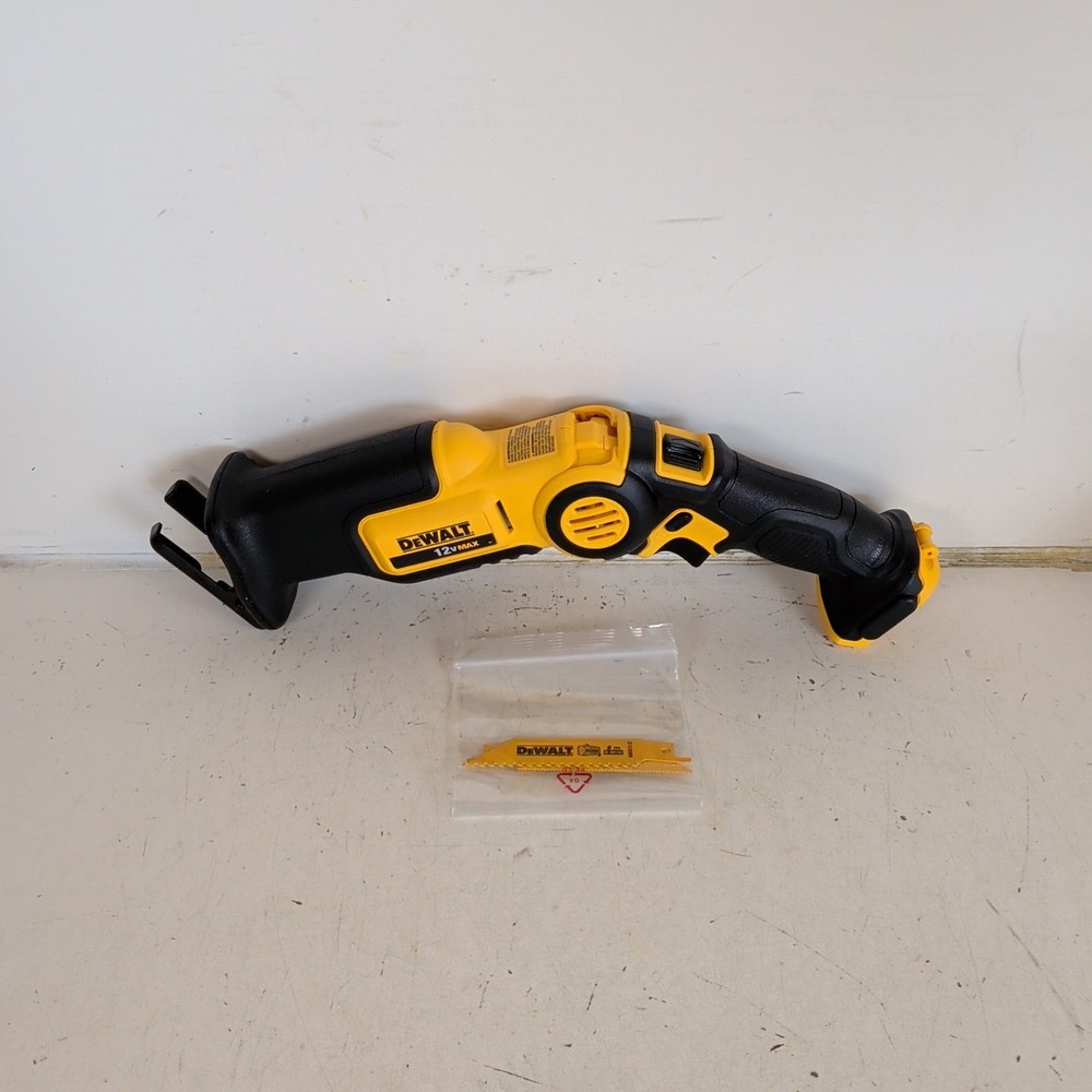 DEWALT DCS310 12V MAX* Pivot Reciprocating Saw