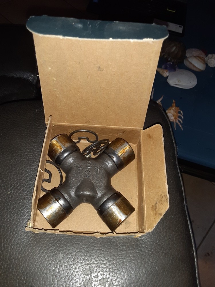 Precision 330 U-Joint Spicer USA Made Spicer