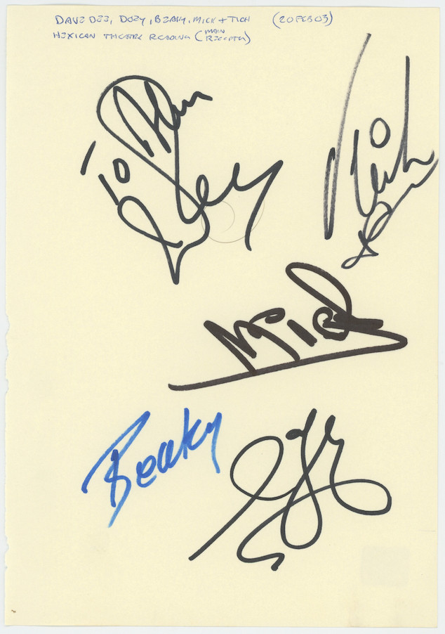 Dave Dee, Dozy, Beaky, Mick & Tich Autographed Signed Album AMCo COA 31913