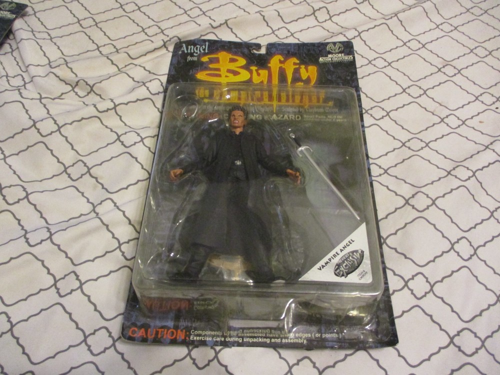 BUFFY THE VAMPIRE SLAYER PREVIEWS EXCLUSIVE VAMPIRE ANGEL