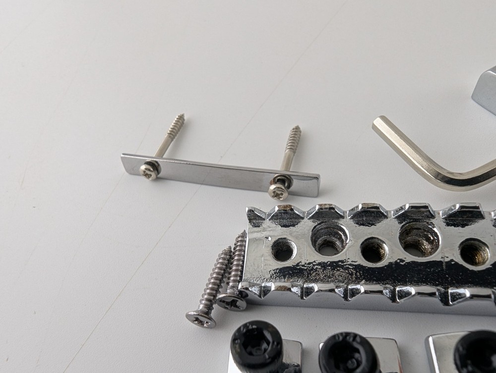 Licensed Floyd Rose WR3 Locking Nut & String Retainer & Wrench Chrome 43mm