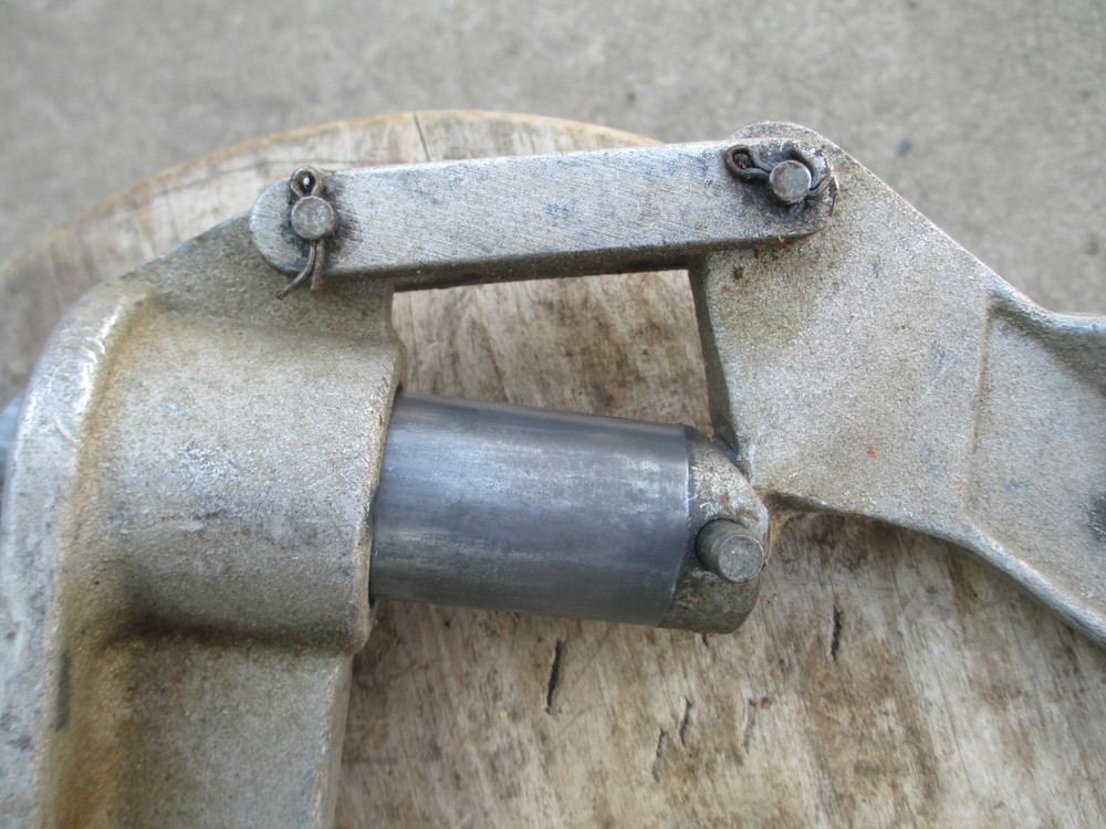 Enerpac SP-5 Manual Hand Stud Punch