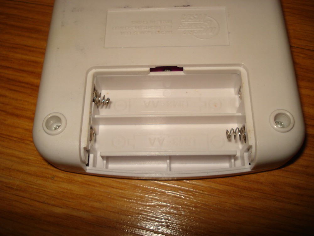 STAR WARS Empire Strikes Back Handheld Game. Micro Games America. Button Issues