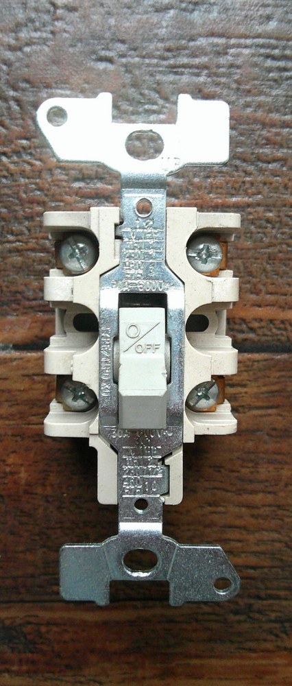 SQUARE D Switch, Manual 3 Pole Motor Starting Single Phase 30 Amp Type /TIPO KO