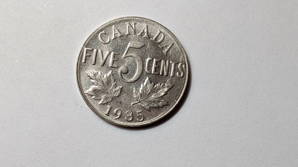 5 LOT 1935 FIVE CENTS CANADA COINS