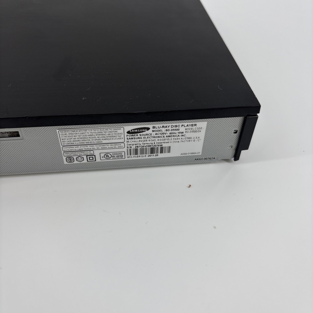 Samsung BD-D5500 3D Blu-ray DVD CD Player Touchscreen Menu No Remote
