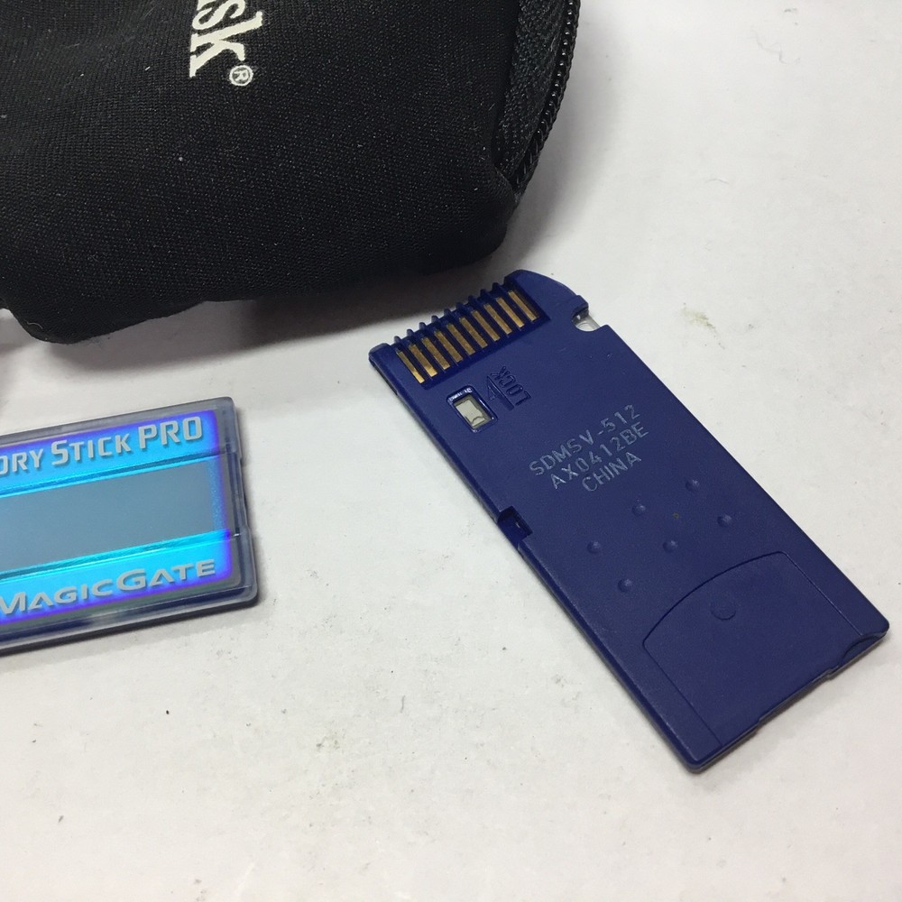Sandisk 512 MB Memory Stick Pro Magic Gate For 2 With Case.