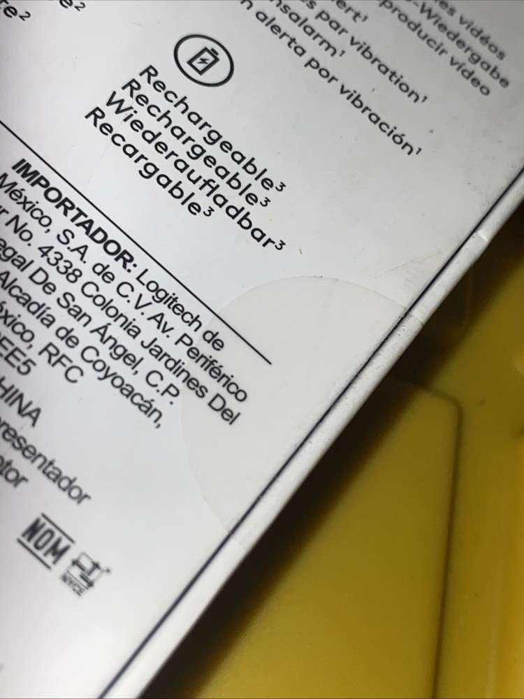 Logitech Spotlight Presentation Remote Silver -Box Damage- See Pics