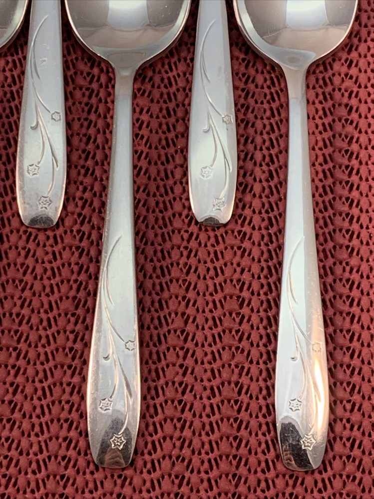 8 Teaspoons STARGLOW Wallace Stainless 5 7/8”