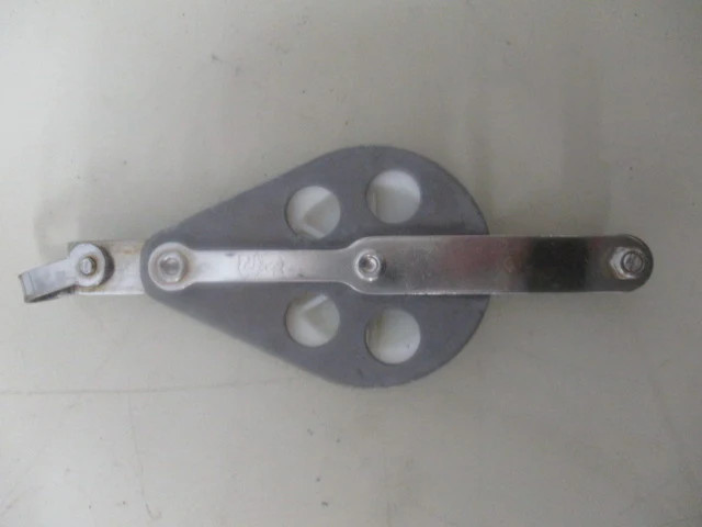 Schaefer Block with Becket 2-1/8" Sheave