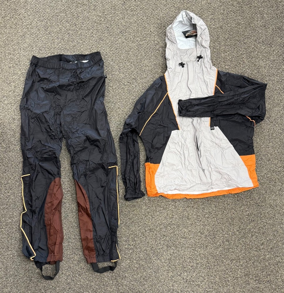 Harley Davidson Rain Gear Top & Bottoms, Size Medium