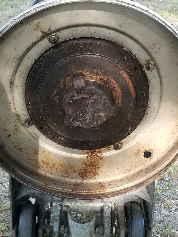CLARKE ELECTRIC FLOOR BUFFER C-15