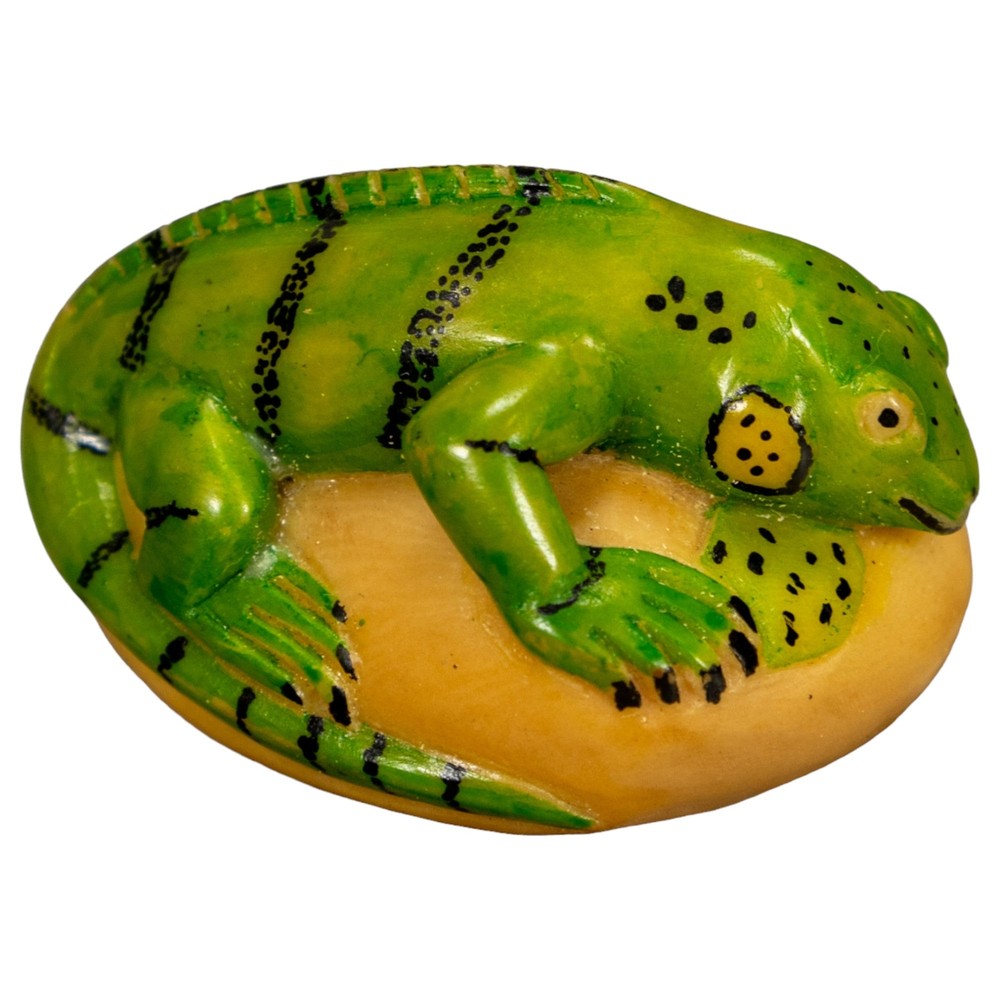Green Iguana Lizard Tagua Nut Carving