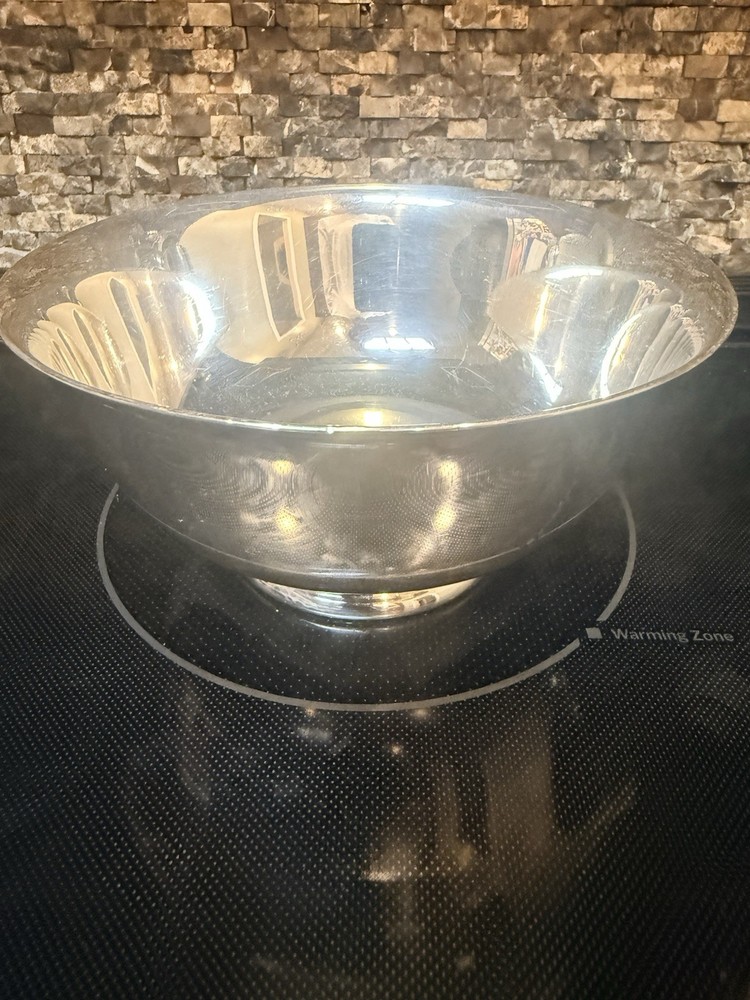 Reed & Barton Decorative Silverplate Round Bowl, Model 1120, Elegant Tableware
