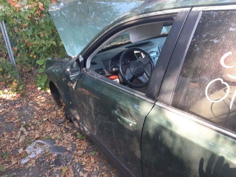 LEGACY 2010 High Mounted Stop Light 843704