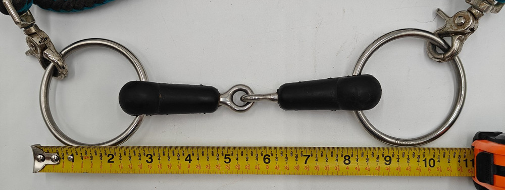 Loose Ring Single Joint Snaffle Bit Rubber! With Reins! Great Condition!